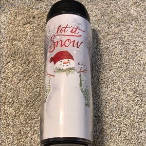 NWT “Let it snow” cup with lid